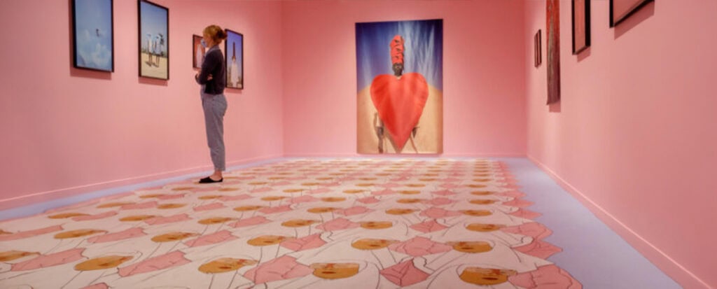 Individuell bedruckter Kunst-Teppich in einer Kunstausstellung von PhotoFabrics