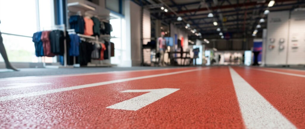 GREENFLOOR bedruckter PVC-Vinyl Bodenbelag mit Logo für Messen und Events | Teppich-Printer